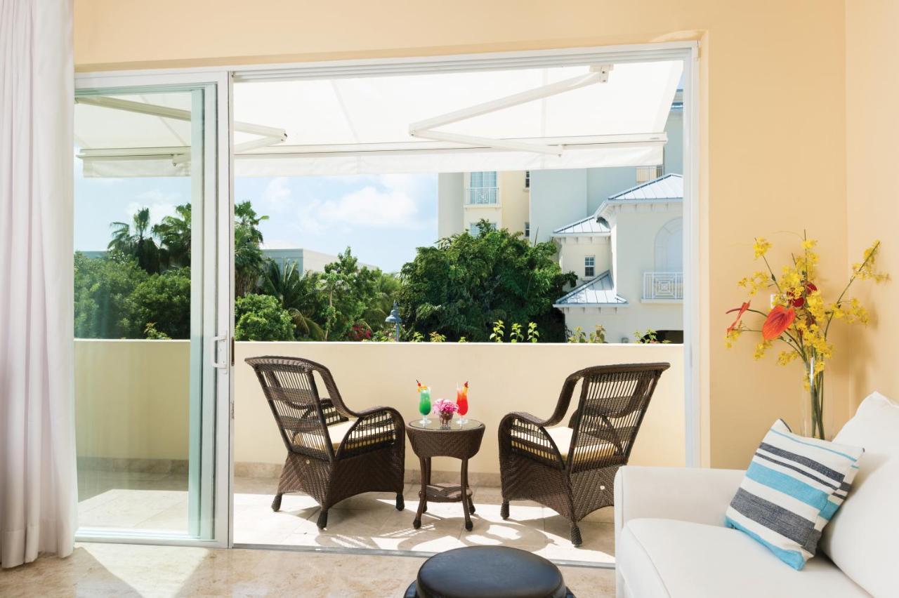 Windsong On The Reef Hotel Grace Bay Exterior photo