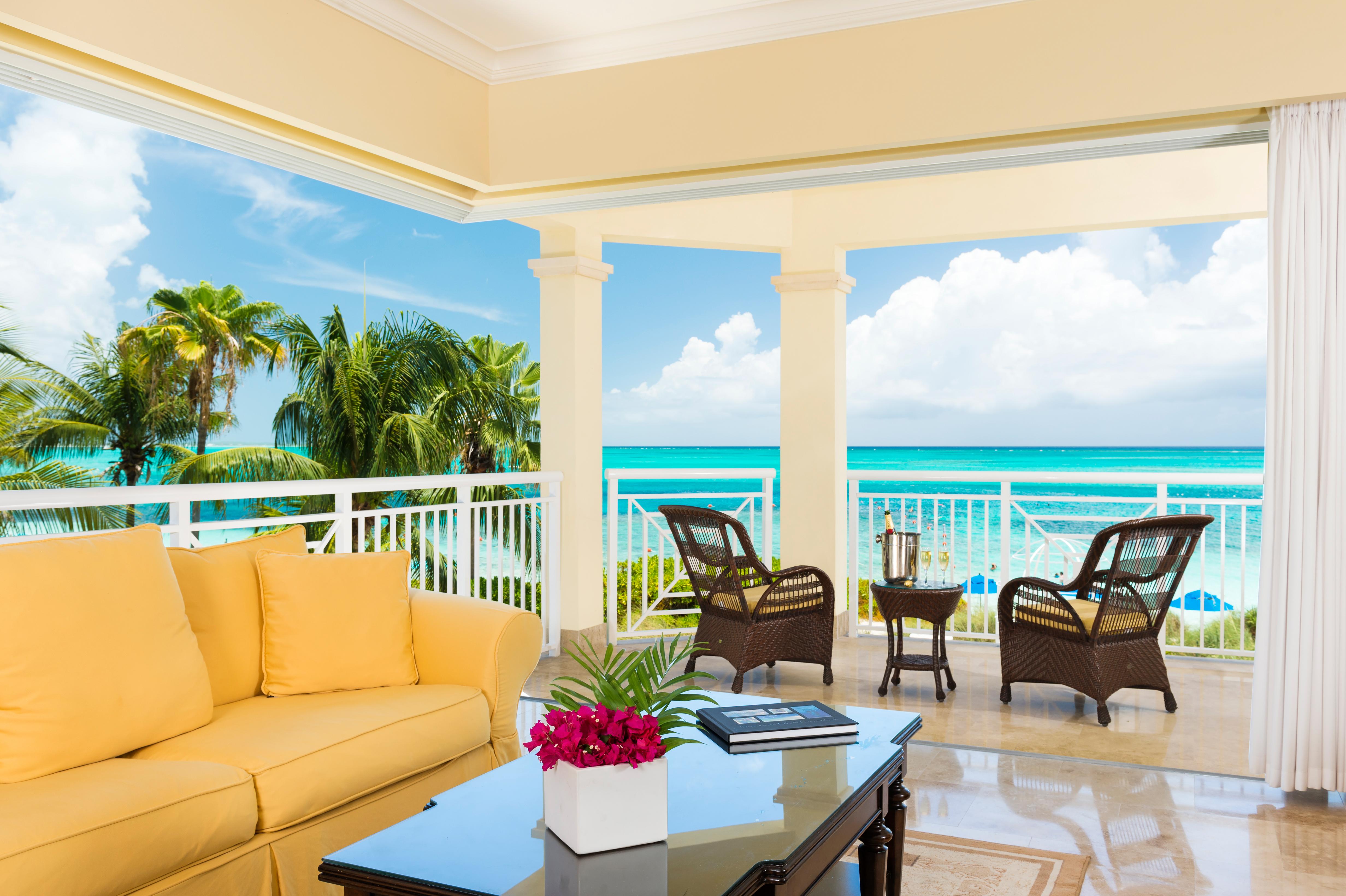 Windsong On The Reef Hotel Grace Bay Exterior photo