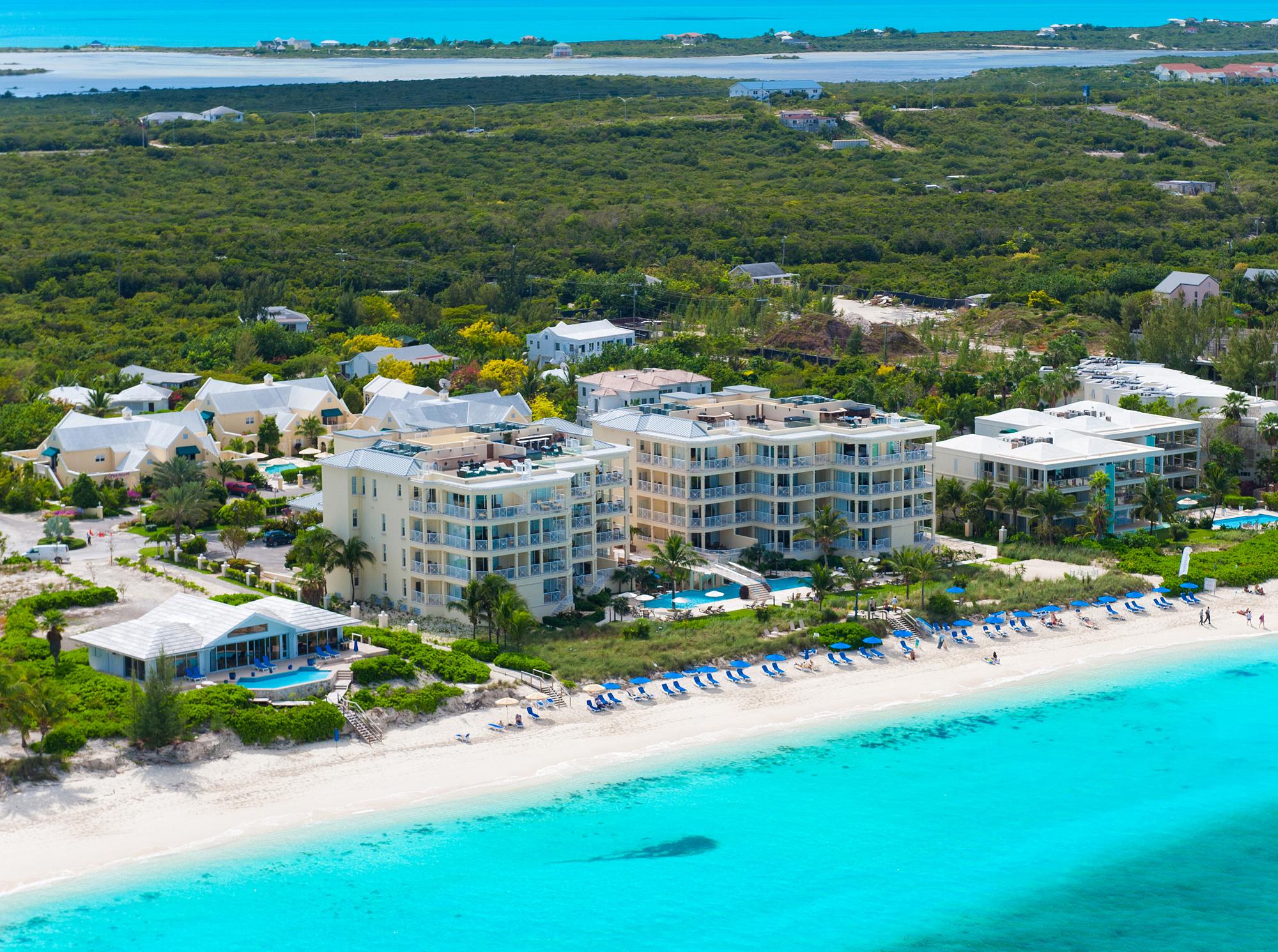 Windsong On The Reef Hotel Grace Bay Exterior photo